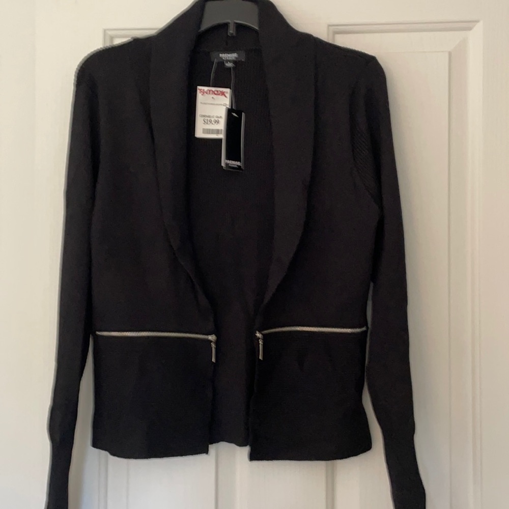 NWT Women’s Short Black Cardigan Sweater Jacket